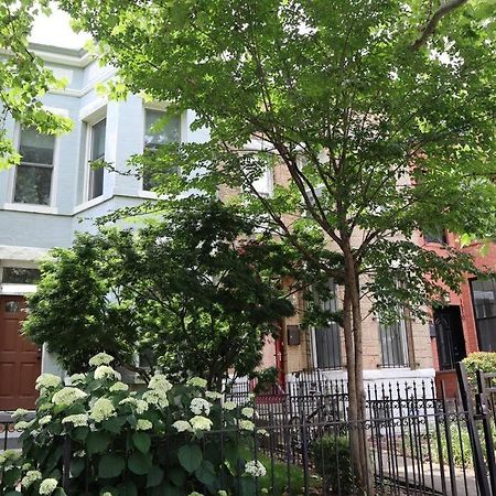 3-Bedroom House With Cute Patio Explore Dc On Foot Washington Buitenkant foto