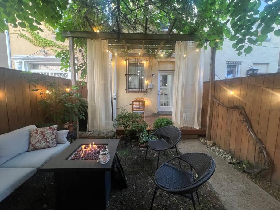 3-Bedroom House With Cute Patio Explore Dc On Foot Washington Buitenkant foto