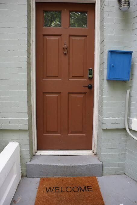 3-Bedroom House With Cute Patio Explore Dc On Foot Washington Buitenkant foto